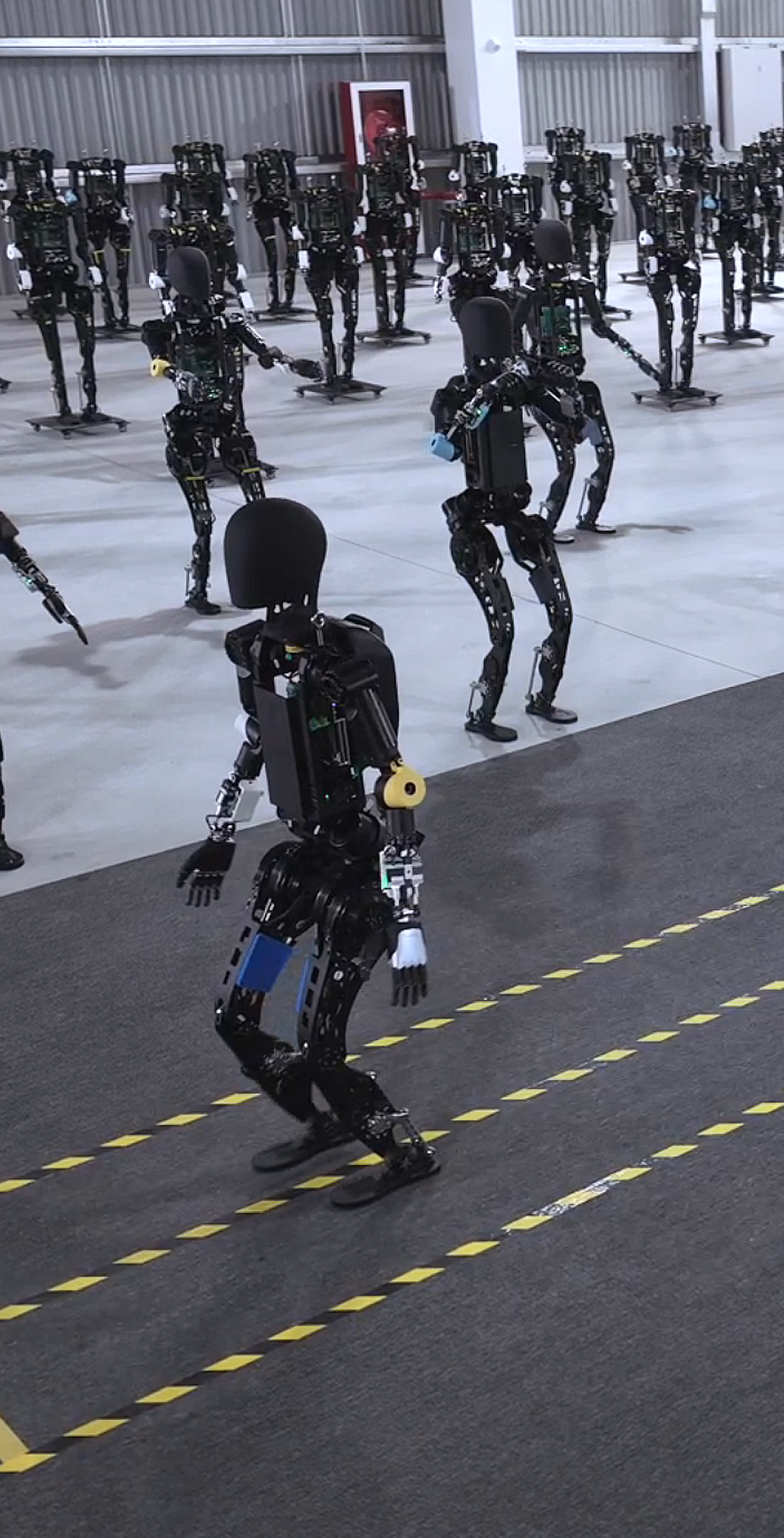 银河galaxy集团开启通用机器人商用量产